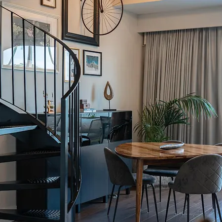 Penthouse Close To Puerto Banus דירה *