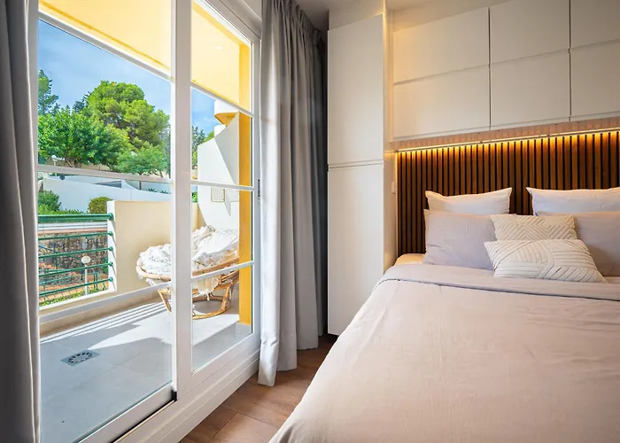 Lejlighed Penthouse Close To Puerto Banus Marbella