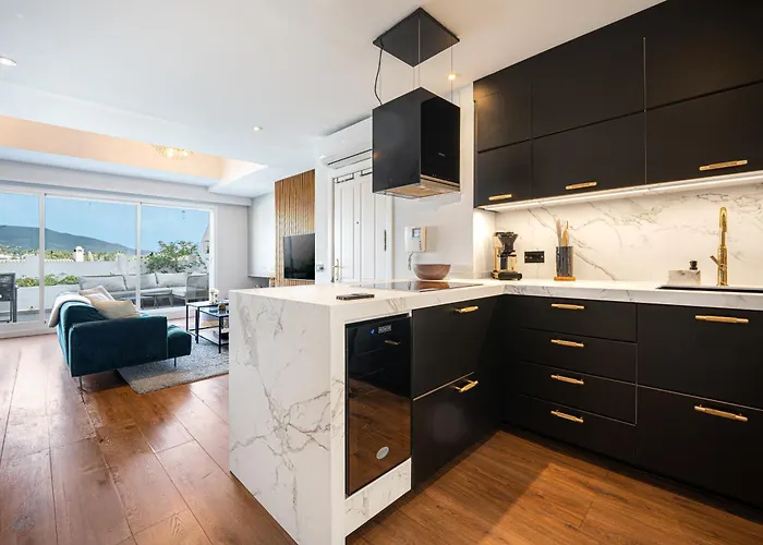 Penthouse Close To Puerto Banus Apartament